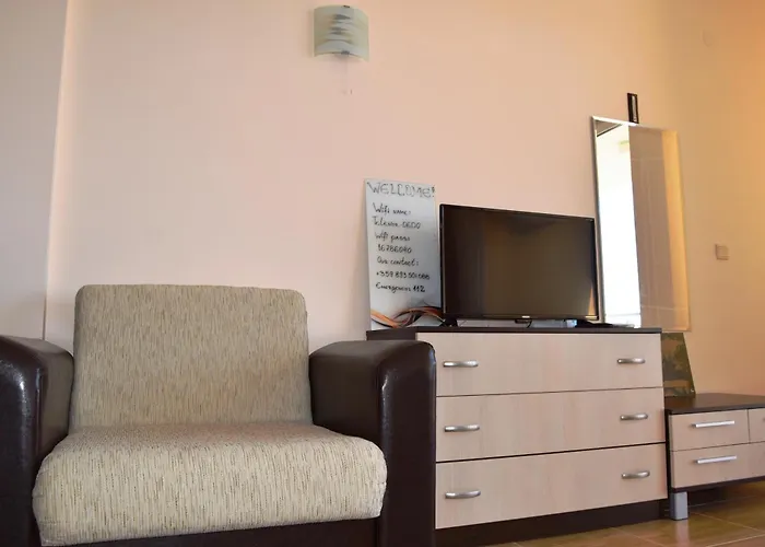 Apartament Bright With Parking & Pool